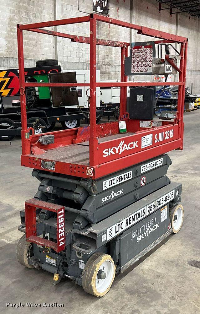 Image of Sky Jack SJIII3219 equipment image 4