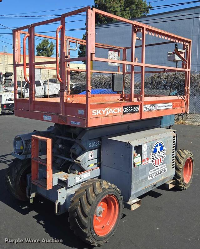 Image of Sky Jack SJ6832RT equipment image 4