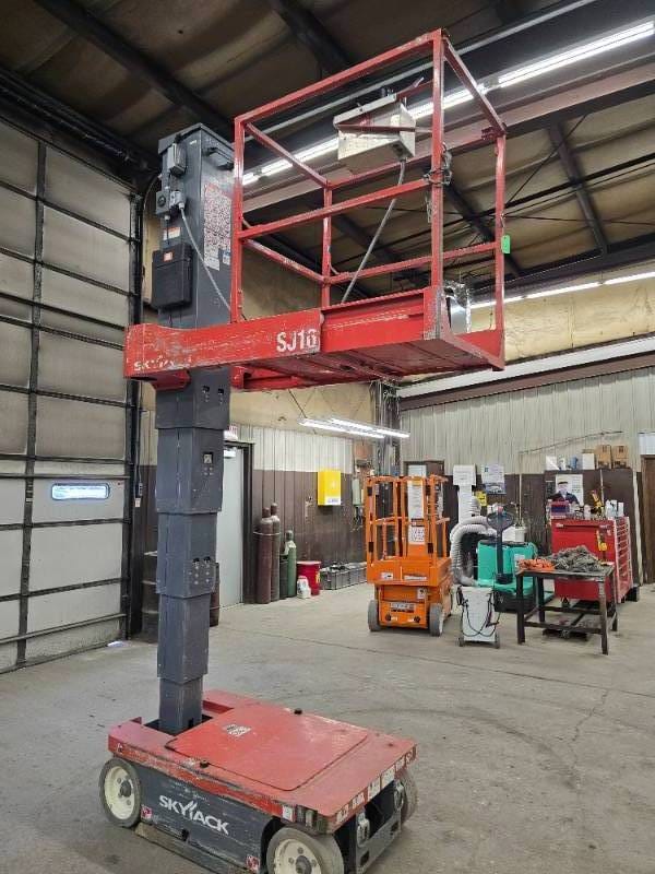 2014 Sky Jack SJ16 Equipment Image0