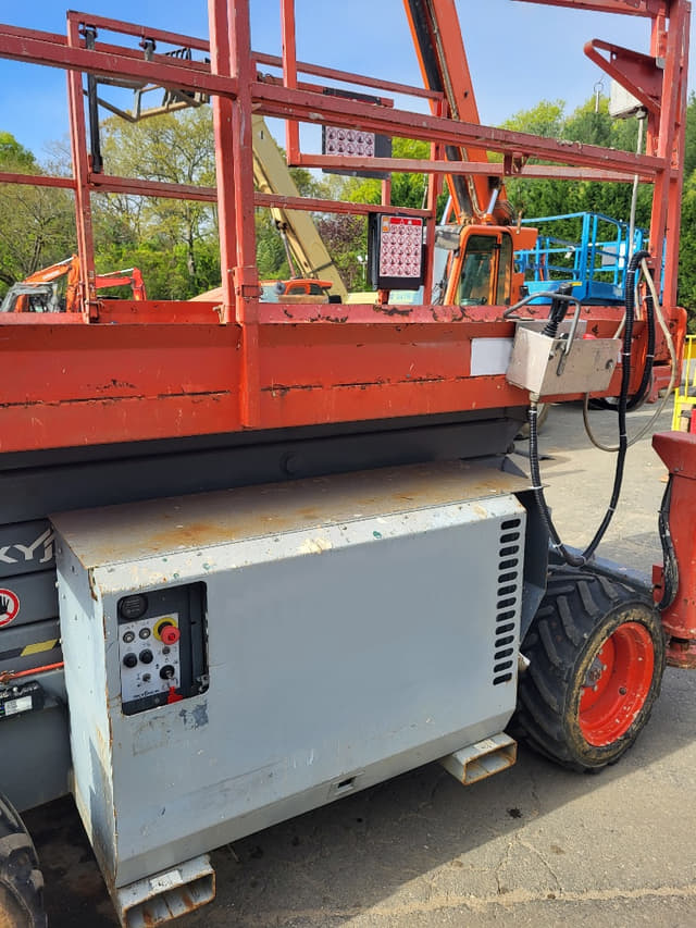 Image of Sky Jack SJ6832RT equipment image 3