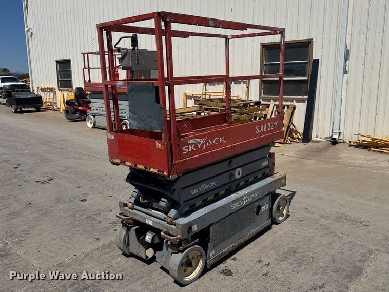 2014 Sky Jack SJIII3219 Equipment Image0