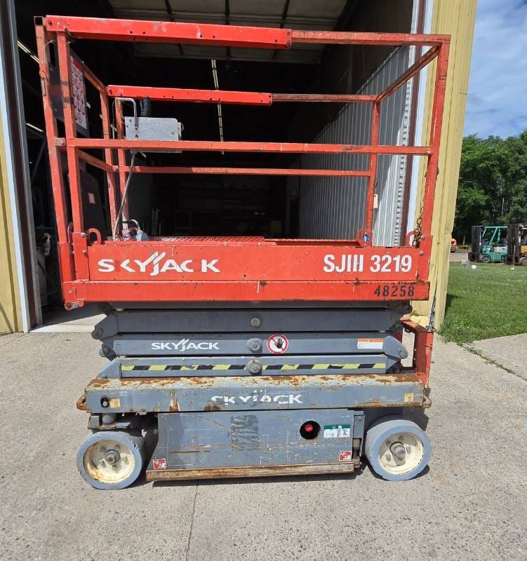 2014 Sky Jack SJIII3219 Equipment Image0