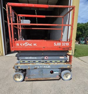 2014 Sky Jack SJIII3219 Image