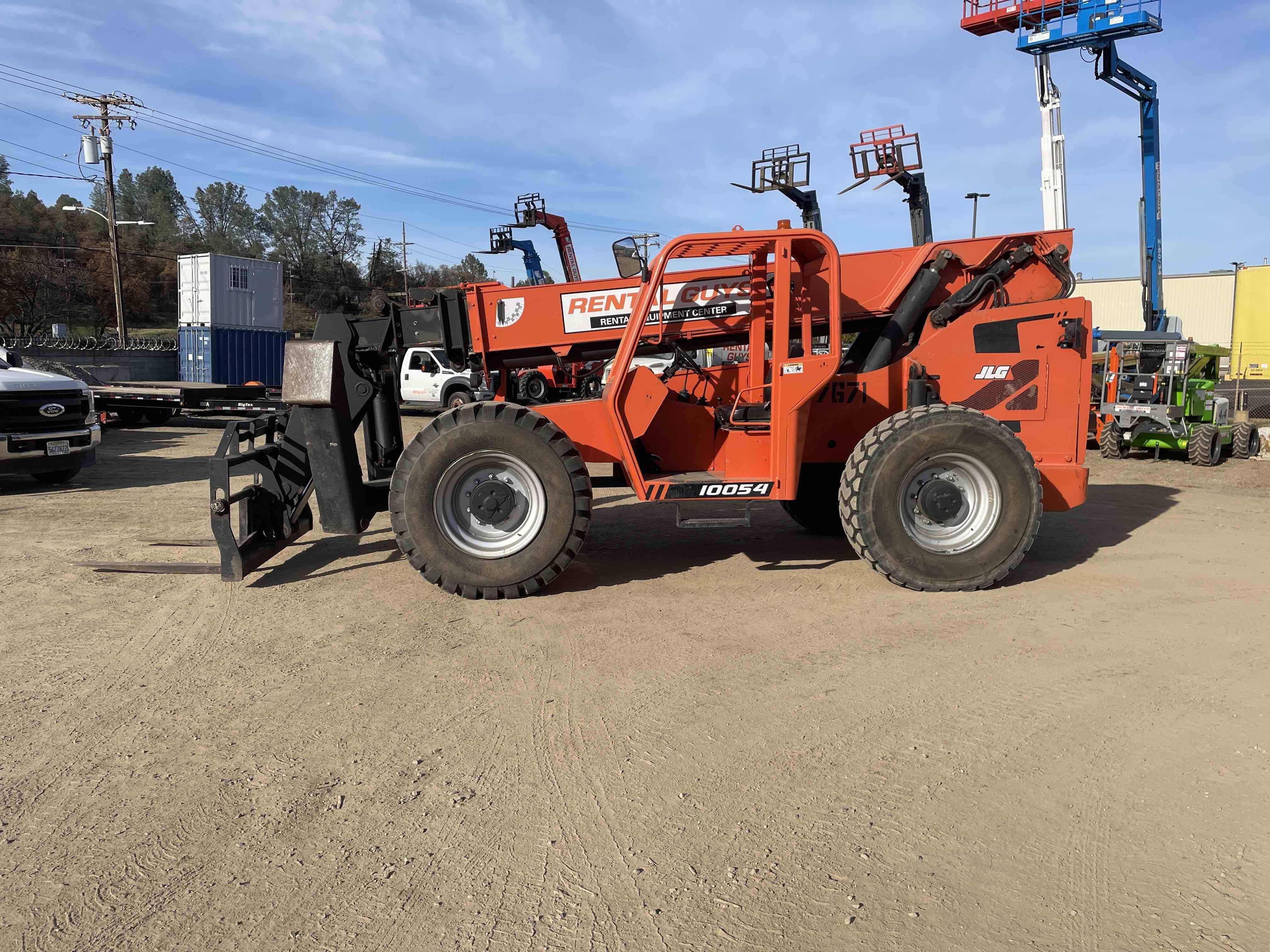 2014 Skytrak 10054 Equipment Image0