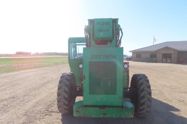 Image of Skytrak 6042 equipment image 3