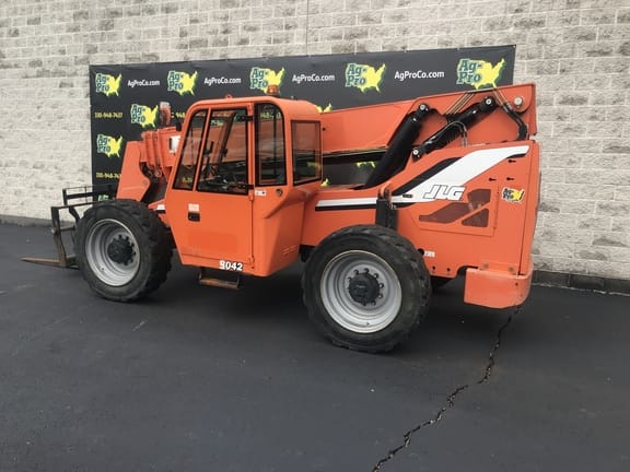 Main image Skytrak 8042