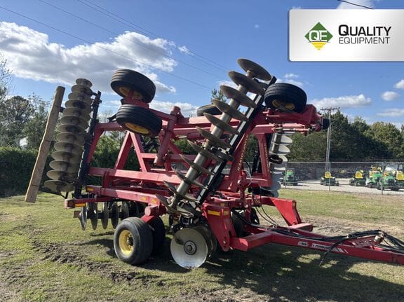 2014 Sunflower 1435 Equipment Image0