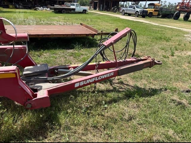 Image of Sunflower 1436-33 equipment image 3