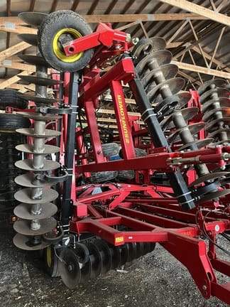 2014 Sunflower 1550 Equipment Image0