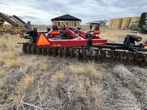 Image of Sunflower 1710 equipment image 3