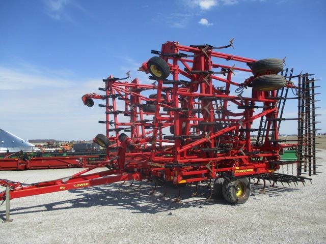 2014 Sunflower 5056 Equipment Image0