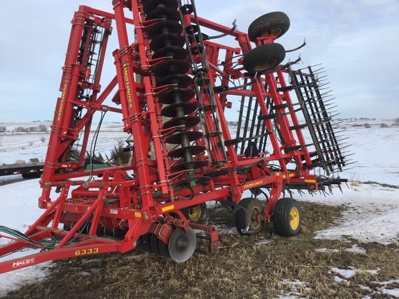 2014 Sunflower 6333 Equipment Image0