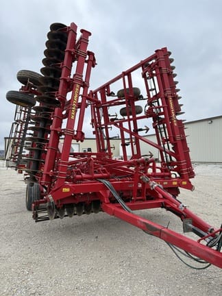 2014 Sunflower 6333 Equipment Image0