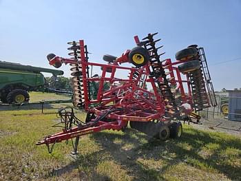 2014 Sunflower 6630 Equipment Image0