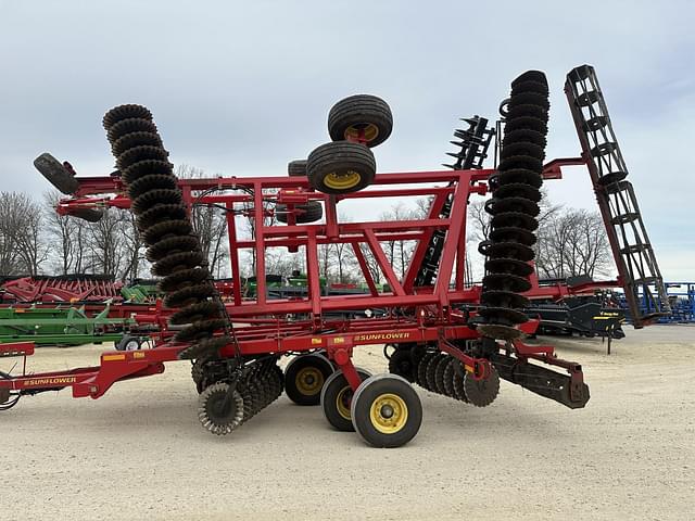 Image of Sunflower 6631 equipment image 1