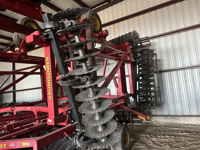 Image of Sunflower 6631-40 equipment image 2