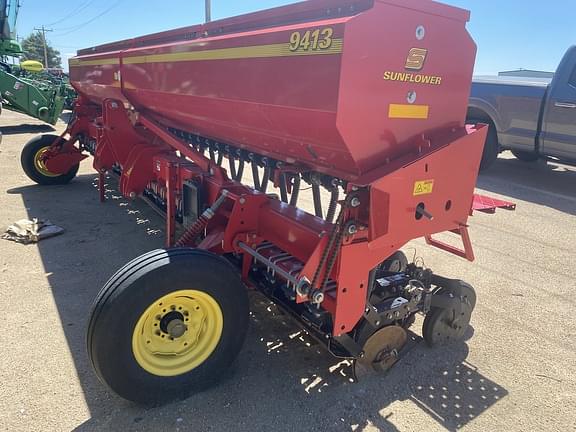 2014 Sunflower 9413 Equipment Image0