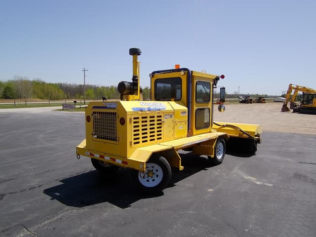 Image of Superior Broom SM80CT equipment image 3