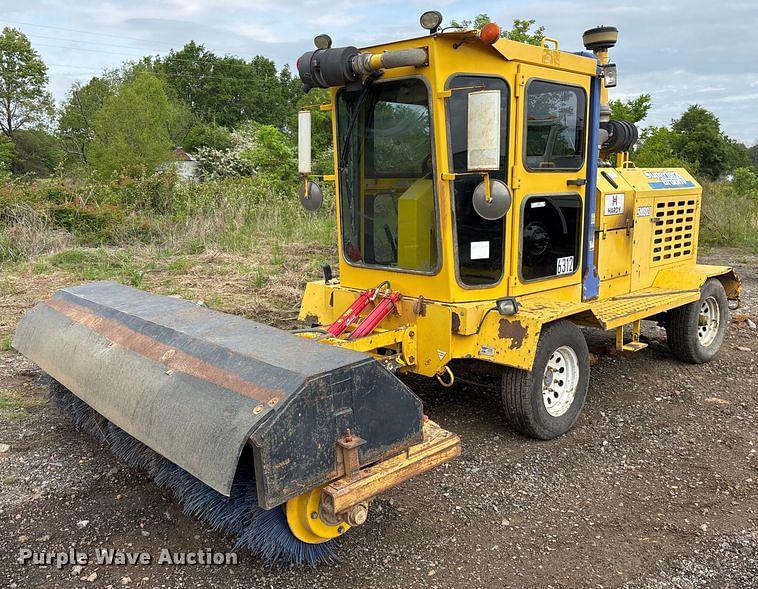Image of Superior Broom SM80J Primary image