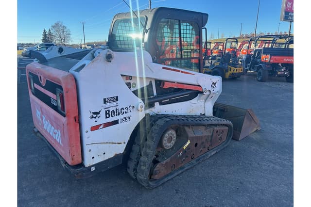 Image of Bobcat T550 equipment image 4