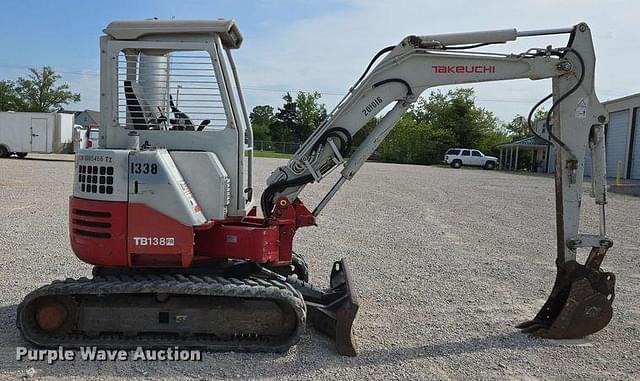 Image of Takeuchi TB138FR equipment image 3