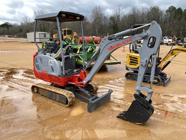 Image of Takeuchi TB216 equipment image 3