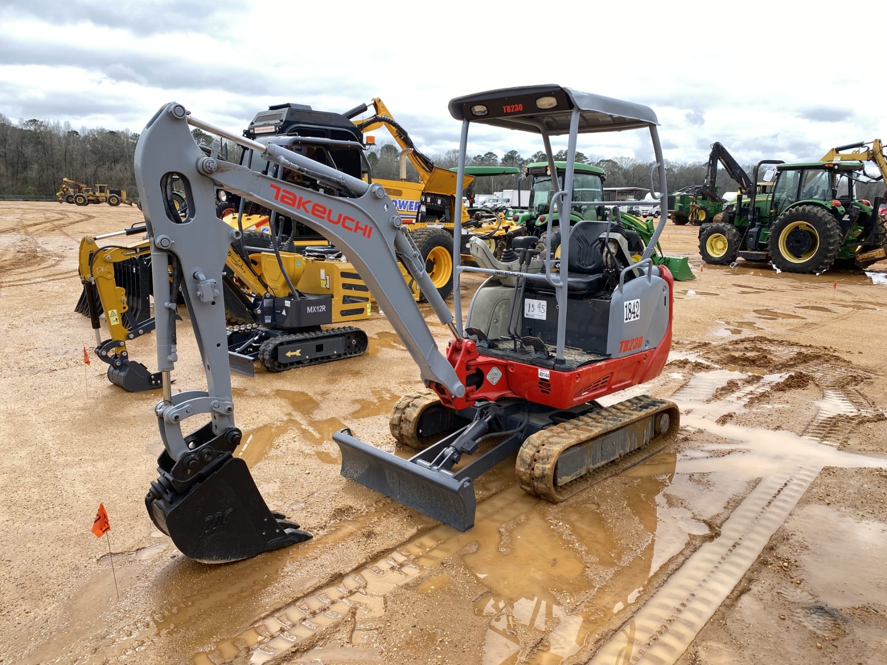 2014 Takeuchi TB216 Equipment Image0