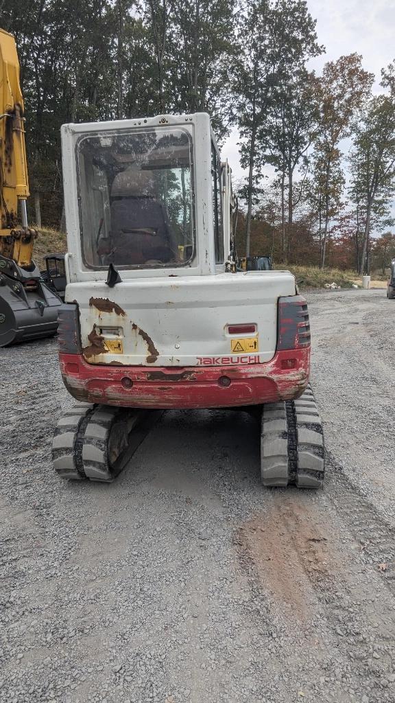 Image of Takeuchi TB250 equipment image 3