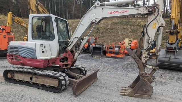 Image of Takeuchi TB250 equipment image 2