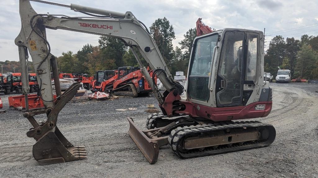 Image of Takeuchi TB250 Primary image