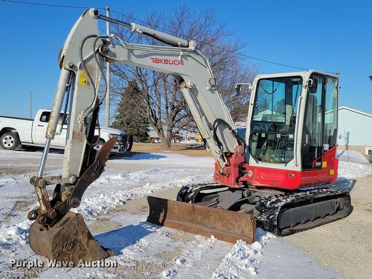 Image of Takeuchi TB260 Primary image