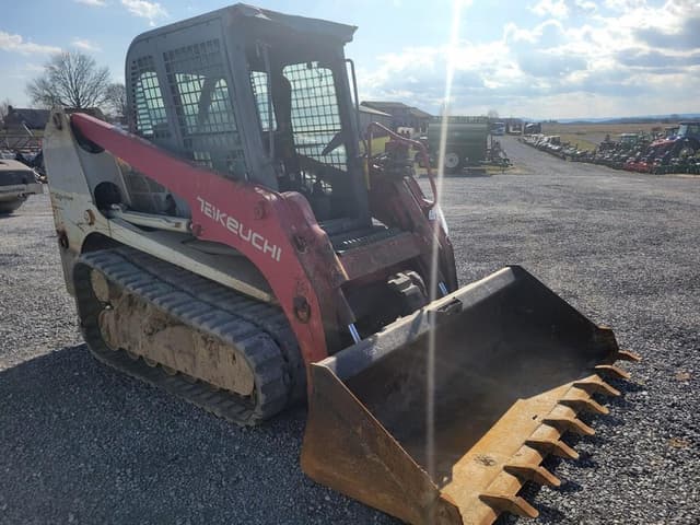 Image of Takeuchi TL12 equipment image 3