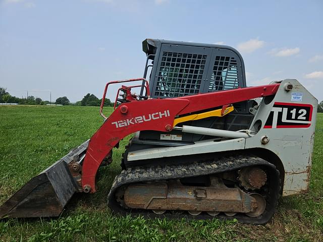 Image of Takeuchi TL12 equipment image 2
