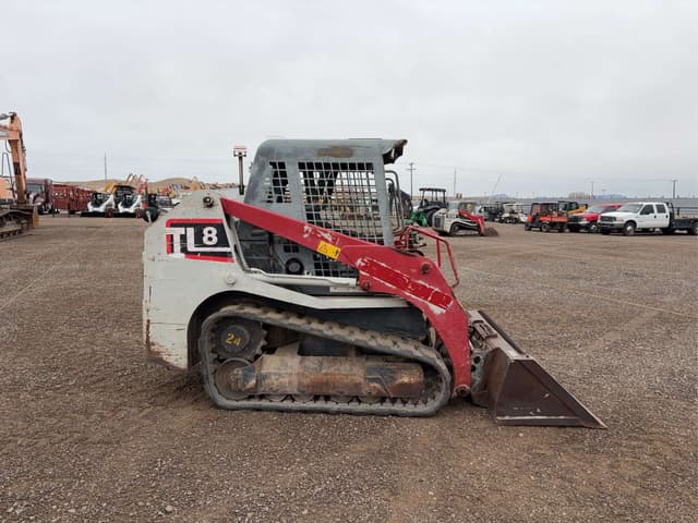 Image of Takeuchi TL8 equipment image 3