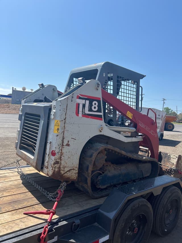 Image of Takeuchi TL8 equipment image 4