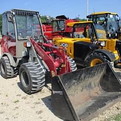 Image of Takeuchi TW40 equipment image 2