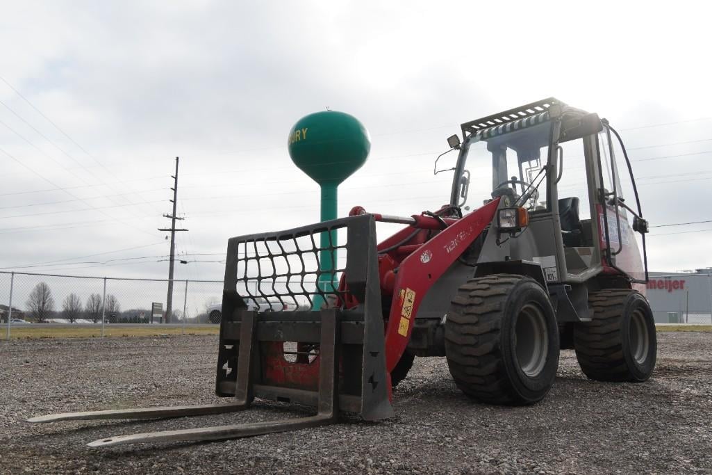SOLD - 2014 Takeuchi TW40 Lot No. 1400 Construction with 2,771 Hrs ...
