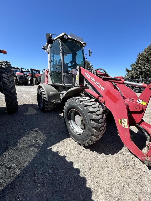 Image of Takeuchi TW80 equipment image 4