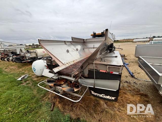 Image of Terra-Gator TG8300B equipment image 4