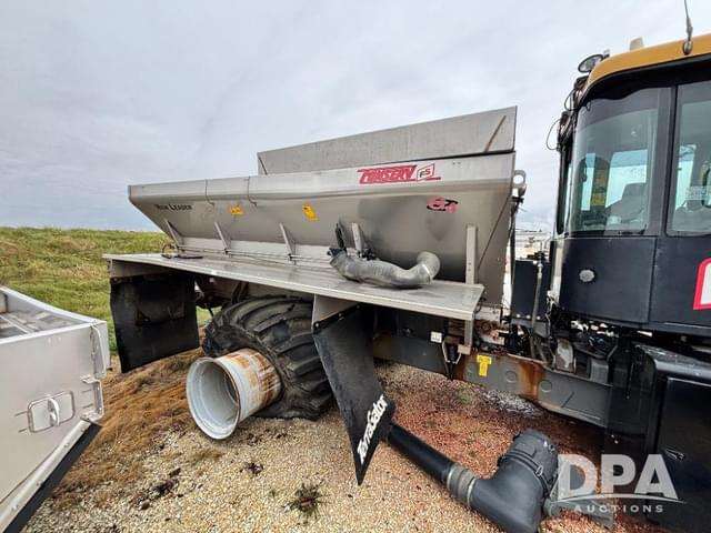 Image of Terra-Gator TG8300B equipment image 1