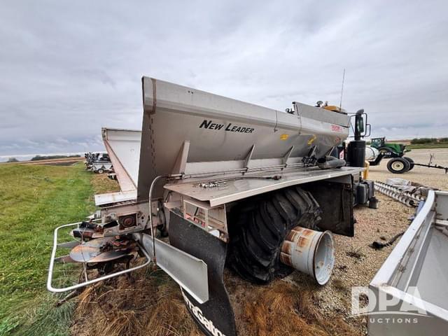 Image of Terra-Gator TG8300B equipment image 3