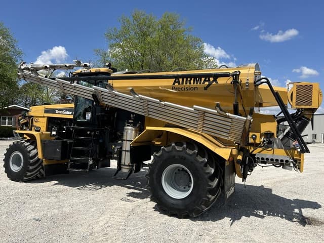 Image of Ag-Chem Terra-Gator 8400 equipment image 4