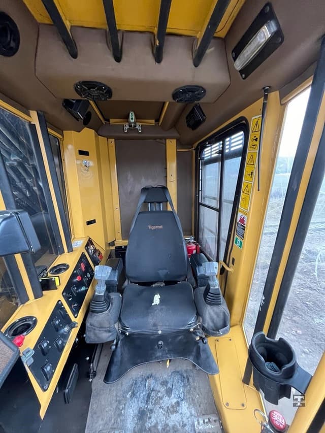 Image of Tigercat LX830C equipment image 2