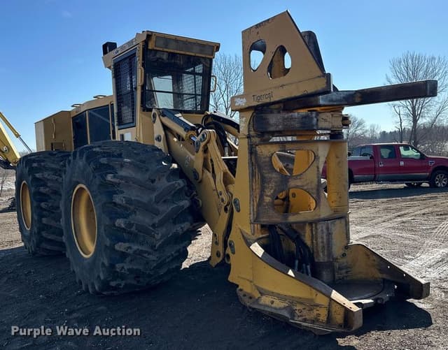 Image of Tigercat M726E equipment image 2