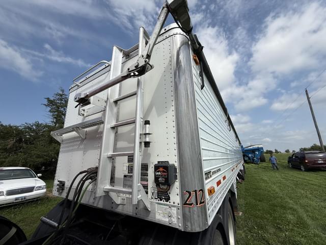 Image of Timpte Super Hopper equipment image 4