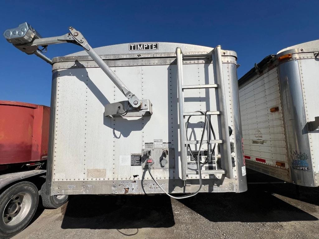 2014 Timpte Super Hopper Equipment Image0