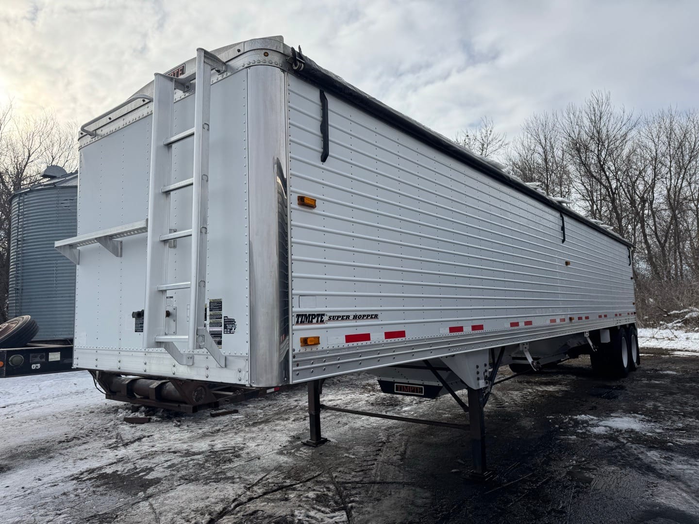 2014 Timpte Super Hopper Equipment Image0