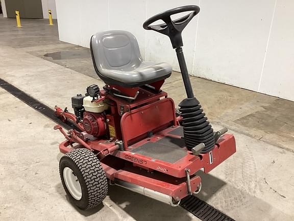 Image of Toro GreensPro 1240 equipment image 1