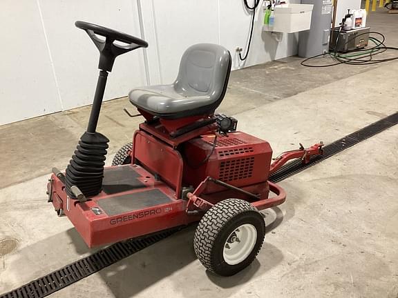 Image of Toro GreensPro 1240 equipment image 3