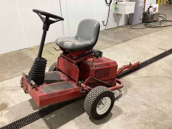 Image of Toro GreensPro 1240 equipment image 4